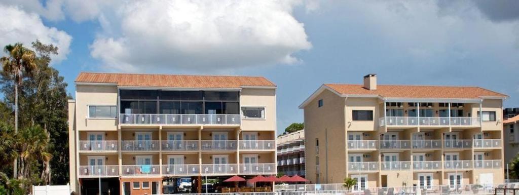 Beso Del Sol Resort Dunedin Exterior foto