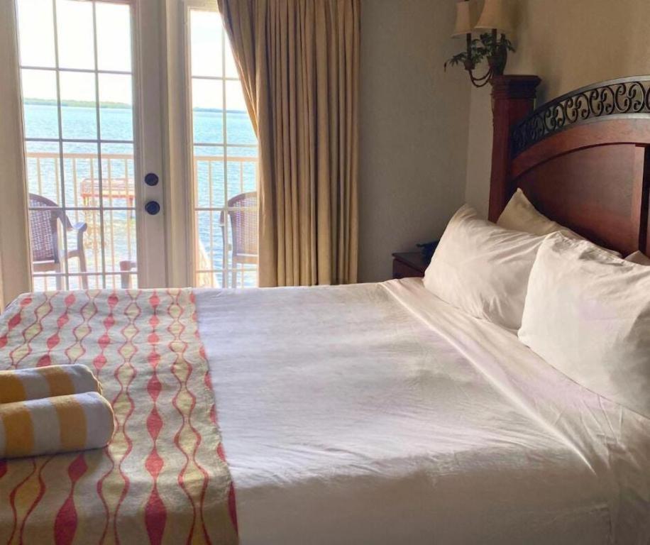 Beso Del Sol Resort Dunedin Exterior foto