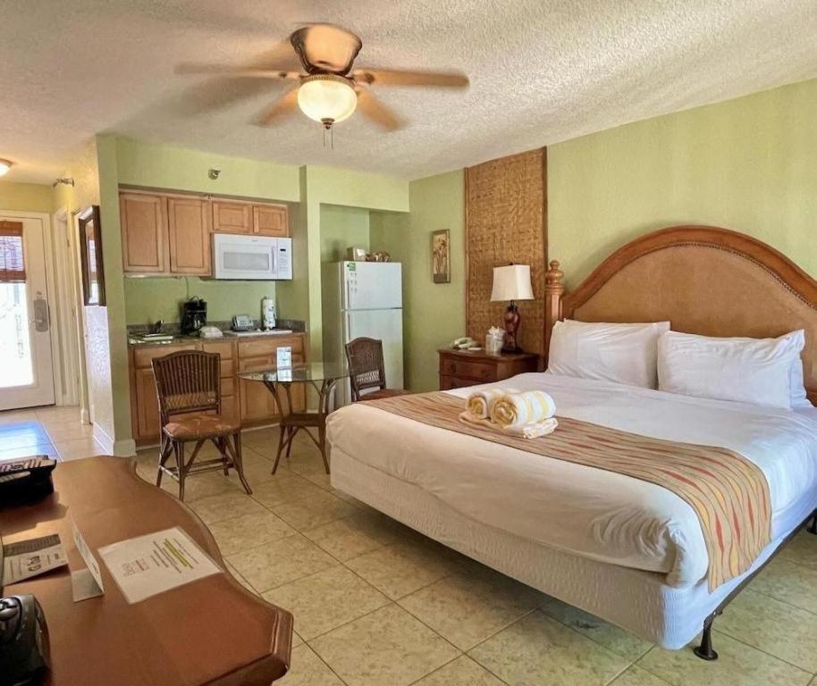Beso Del Sol Resort Dunedin Exterior foto